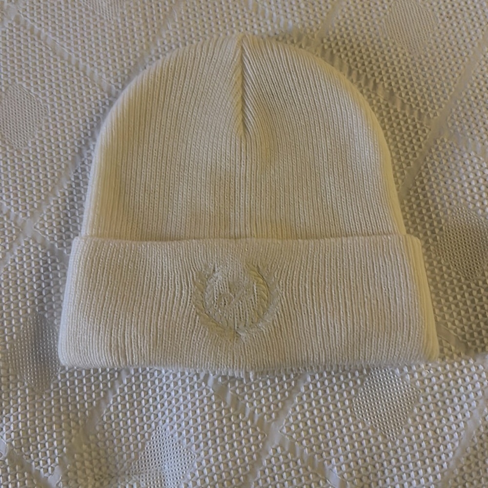 Cream PINK VS Beanie
